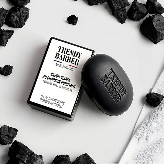 Savon visage au charbon purifiant
