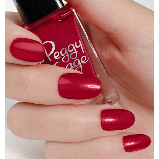 Vernis à ongles rouge flamboyant