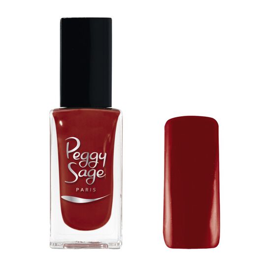 Vernis à ongles griotte